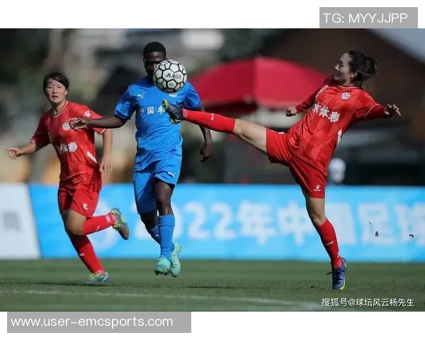 雷根斯堡队医纽金因急救球迷获FIFA公平竞赛奖彰显体育精神